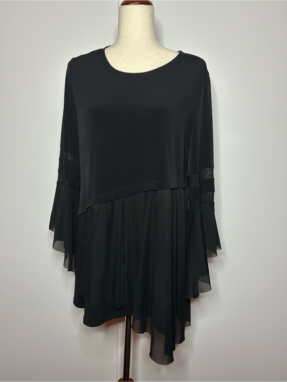 IC BY CONNIE K Black Flowy Layered Ruffled Asymmetrical Hem Top